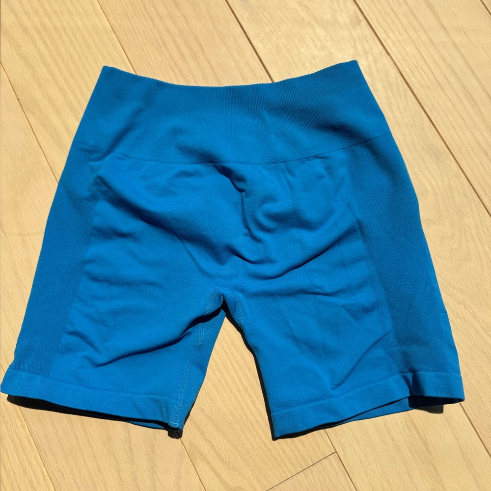 Women's Scrunch Shorts